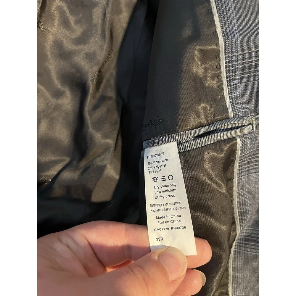 Calvin Klein gray plaid tailored suit JacketWool Blend 38R 2 Button Sport Jacket